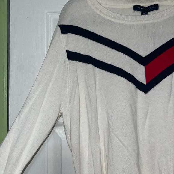 Tommy Hilfiger Women's White Sweater with Red and Navy Accents - Picture 3 of 3